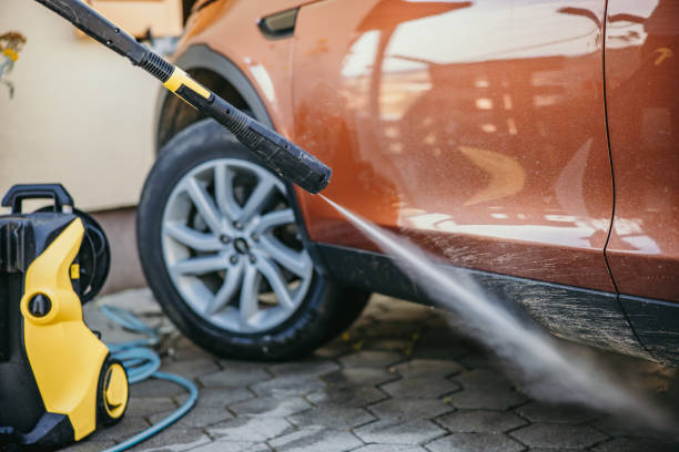 Why Choose Our Certified Pressure Washing Experts for Your Project Needs in Kensington, CT?